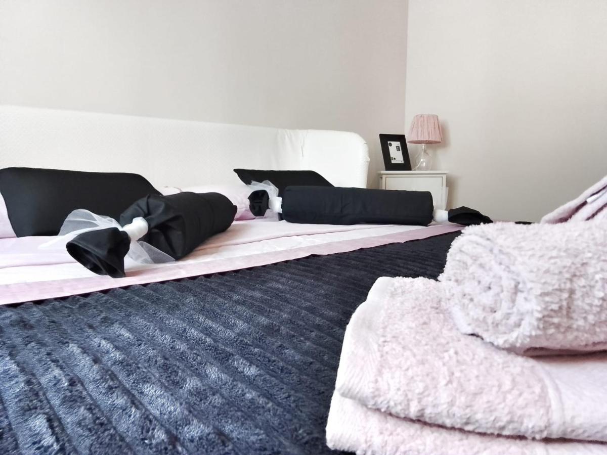 Lovely Modern Apartment Флоренция Экстерьер фото