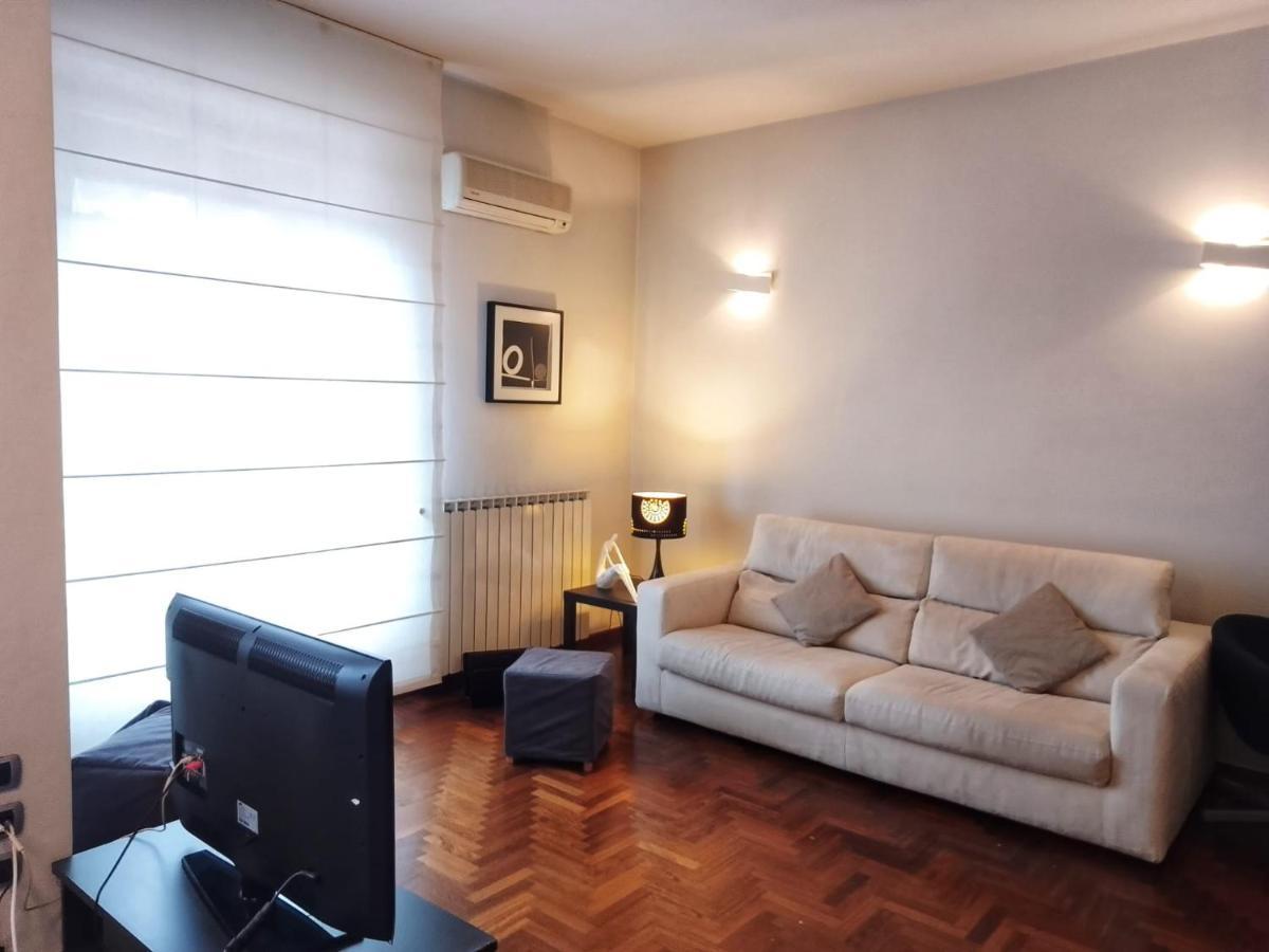 Lovely Modern Apartment Флоренция Экстерьер фото