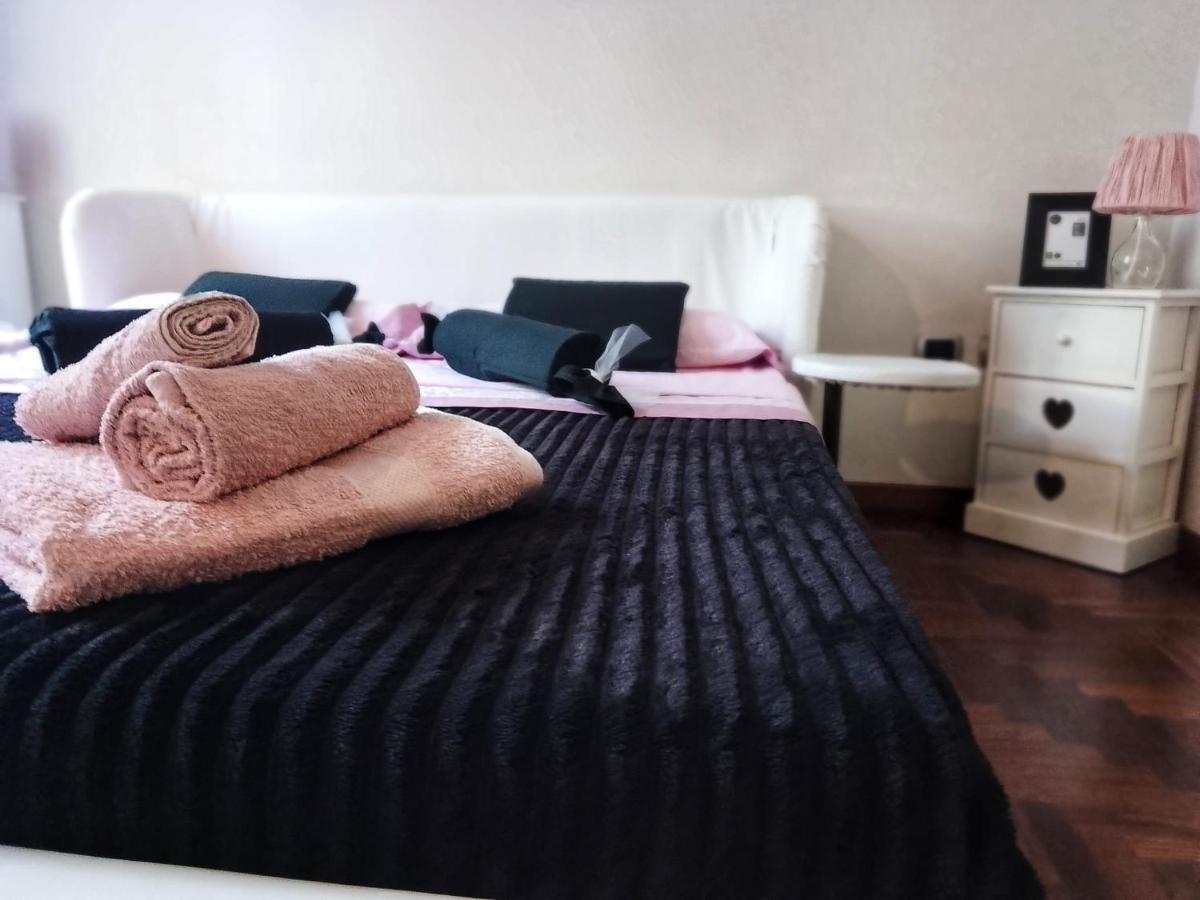 Lovely Modern Apartment Флоренция Экстерьер фото