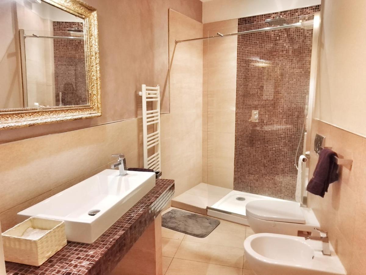 Lovely Modern Apartment Флоренция Экстерьер фото