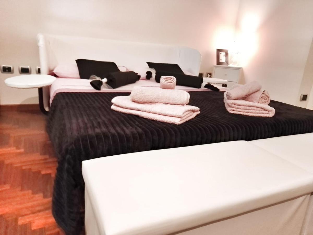 Lovely Modern Apartment Флоренция Экстерьер фото