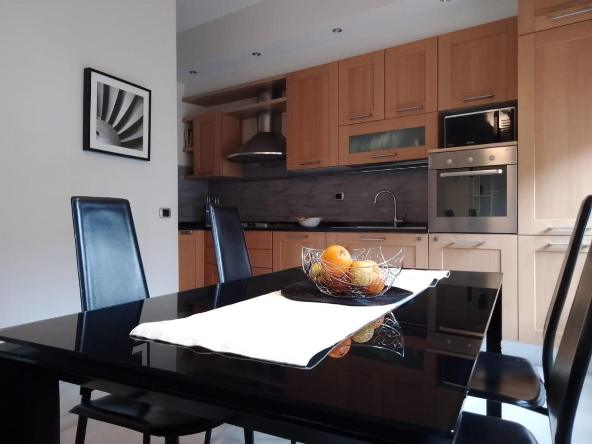 Lovely Modern Apartment Флоренция Экстерьер фото